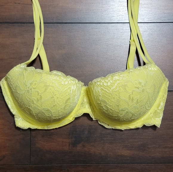 PINK Victoria’s Secret Yellow Push Up Bra - Picture 2 of 6